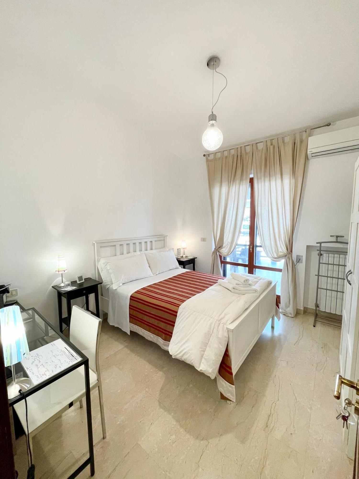 B&B Le Saline Taranto Exterior foto