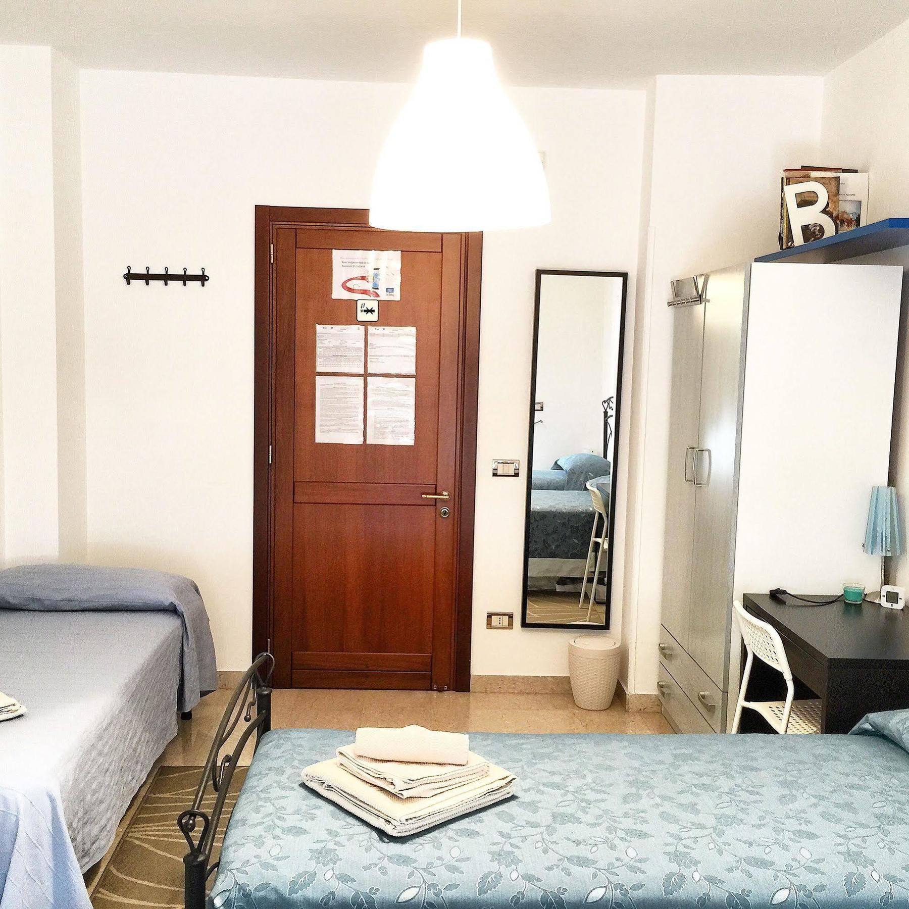 B&B Le Saline Taranto Exterior foto